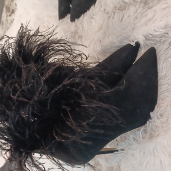 Michael Kors Whitby Black Ostrich Suede & Feather High Heel Bootie MULTI SIZES - Picture 4 of 16